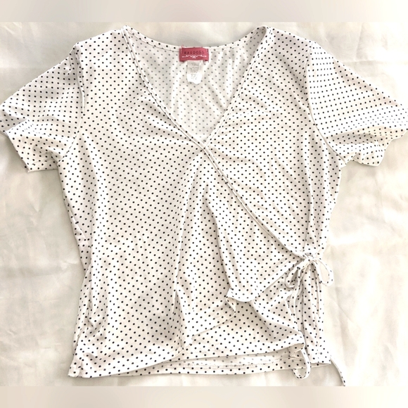 Ragdoll Wrap Polka Dot Women's Top - Picture 1 of 7